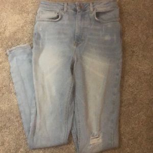 Forever 21 Ripped Jeans💙👖
